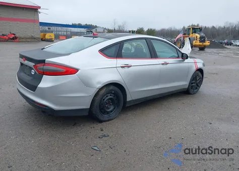 2014 Ford Fusion Se z USA, uszkodzony, nr VIN 1FA6P0HD4E5352723